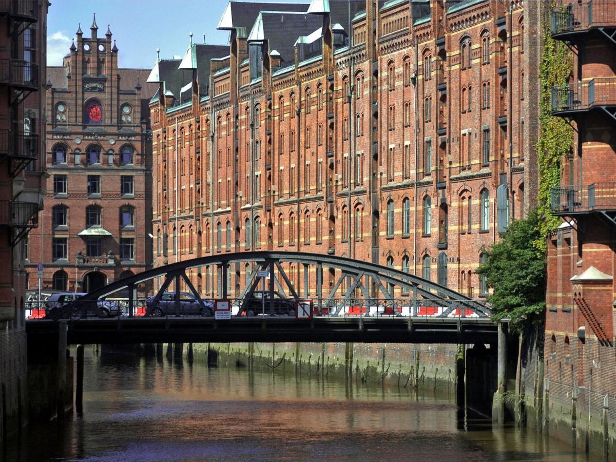 Novotel Hamburg Central Station Buitenkant foto
