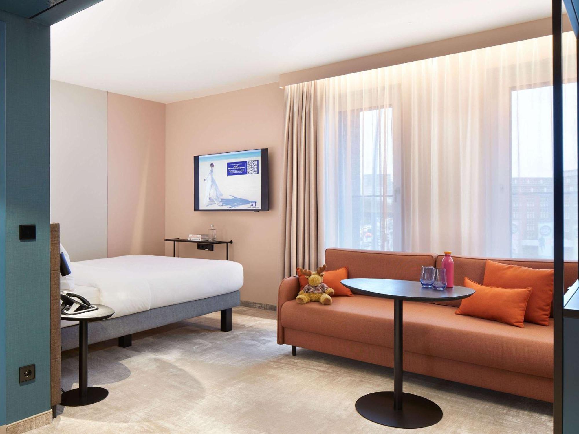 Novotel Hamburg Central Station Buitenkant foto